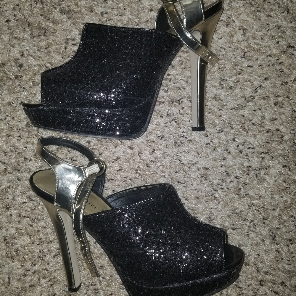 Madden Girl elegant heel